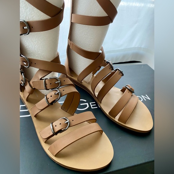 BCBG Larisse Gladiator Sandals Size 8.5M - Picture 8 of 15